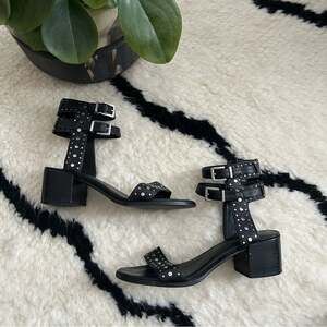 Senso Jillie Black Studded Leather Sandals